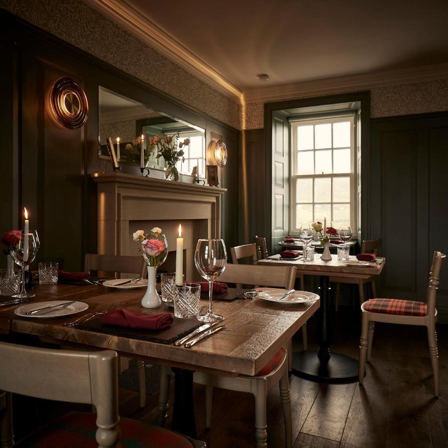 Monkstadt 1745 Restaurant With Rooms Portree Eksteriør billede